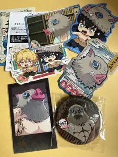 鬼滅の刃　嘴平伊之助　ダイカットステッカー　チェキ風ブロマイド　缶バッジ　まとめ