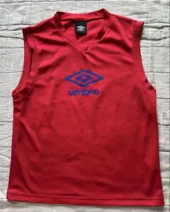 umbro 赤 ノースリーブ シャツ