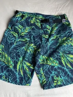 Columbia ショートパンツ Lサイズ　葉柄デザイン