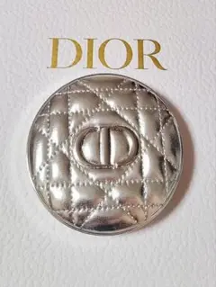 Dior ディオール スキンフォー エヴァー グロウ ルミナイザー 03ピンク系