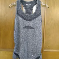 BEACHBODY グレー タンクトップ メッシュデザイン