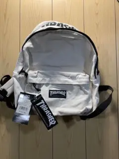 THRASHER アイボリー×マグロゴ リュック