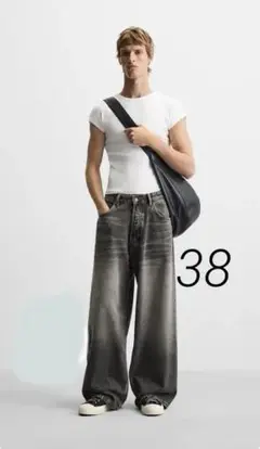 ZARA スーパーバギーフィットジーンズ