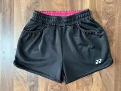美品 YONEX ショートパンツ ブラック