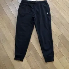 FILAブラック ジョガーパンツ スウェット素材 ロゴ入り