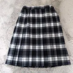 Item thumbnail for item a40e2d5f-f03b-4af9-a96b-94b4f126d1f7