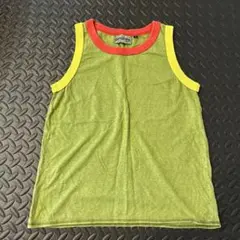 タンクトップ