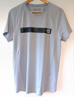 XLsizeアンダーアーマーTシャツ