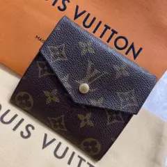ルイヴィトン モノグラム カルトクレディ 小銭入れあり Wホック 折り財布