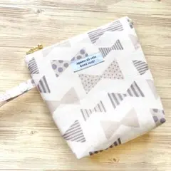 ハンドメイド 保冷ポーチ 保冷バッグ 北欧 リボン柄