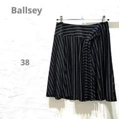 Item thumbnail for item 4d90bbde-3406-42e7-8a9e-69acd1f115d9