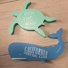 カメとクジラの木製ネームプレート