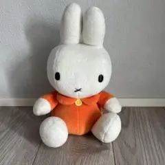 ミッフィー　ぬいぐるみ　白　オレンジ