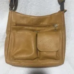 ブラウンレザーショルダーバッグ