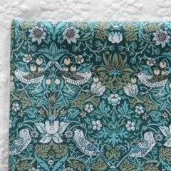 ストロベリーシーフ　ラメ　グリーン　輸入リバティタナローン　30cm×50cm