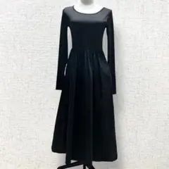 ブラック Aライン ロングワンピース 長袖