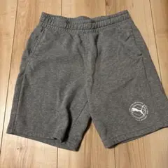 PUMA グレー ハーフパンツ