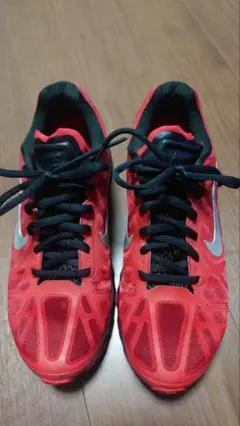 Nike Air Max レッド スニーカー