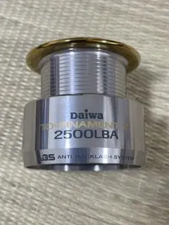 美品 ダイワ トーナメントZ 2500LBA スプール