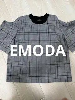 EMODA トップス
