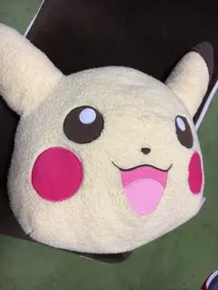大きなピカチュウクッション タグ付き