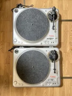 Item thumbnail for item 8becfe71-eff5-4ef6-80b7-b3d339c5b3fc