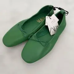 新品　タグつき　ZARA グリーン バレエシューズ　37 靴　24㎝