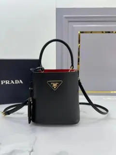 PRADA プラダ ショルダーバッグ