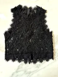 新品未使用　黒レース　ノースリーブ　タンクトップ