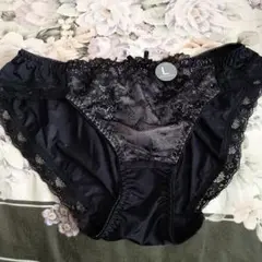 Item thumbnail for item fae906a2-42e6-4685-bf85-fcc35b9b4a6d