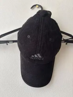 adidas コーデュロイキャップ 黒