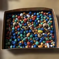 カラフルビーズセット　ウッドビーズ　木ビーズ　レトロ