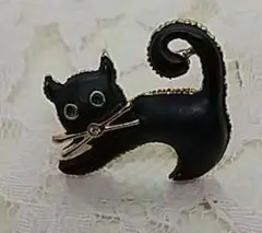 ねこちゃんピンブローチ