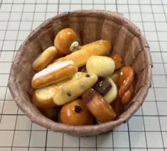 もう増えすぎた　ミニチュアパン 全部どうぞ　25個　まとめ売り ②