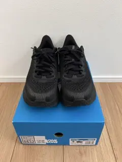 【美品】HOKA ONE ONE クリフトン7