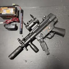 専用出品中　H&K MP5K クルツ カスタム、メンテ、メタルリペイント済み 東京マルイ ハイサイクル電動ガン MP5Kのメンテナンス完了