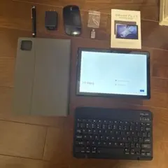 KADYBE D118 11インチタブレット 本体と付属品