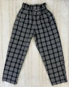 【ZARA】黒と白のチェック長ズボン　134cm
