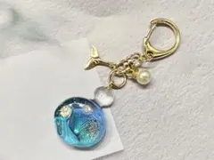 レジンキーホルダー　くじらの香水瓶
