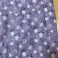 紫色花柄布地