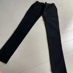 ◉黒スキニー