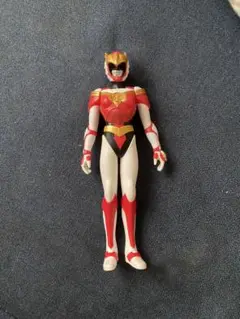 スーパー戦隊シリーズ『電磁戦隊メガレンジャー』に登場するメガピンク　レア