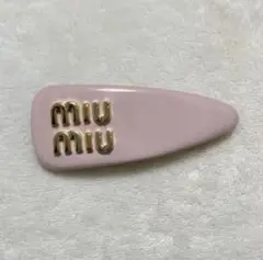 MIU MIU ロゴ ヘアピン