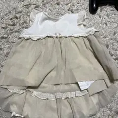 フリル付きホワイトベージュセット 90 bebe