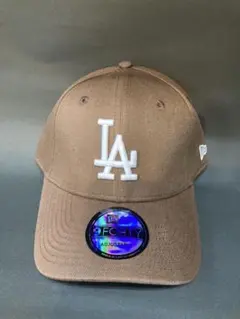 New Era LAロゴ Brown色White刺繍キャップ男女用フリーサイズ