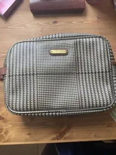 Item thumbnail for item 11fed15c-45cc-4770-85d0-d20341f3cfc8