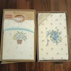 少々難ありロフテーフィットシーツと 花柄と刺繍フラットシーツ2枚組