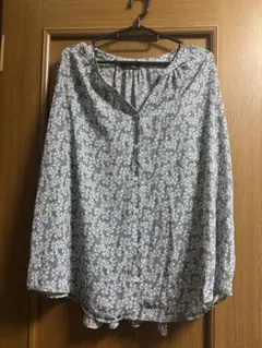 tiptop 花柄ブラウス