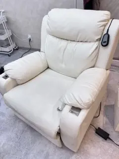 電動リクライニングチェア 薄いベージュ