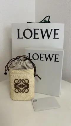 新品未使用 LOEWE パウラズイビザ スクエアポシェット